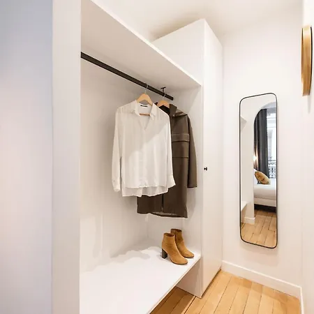 And Renovated Parisian Apartment, 6-7 Guests Apartment Paris
